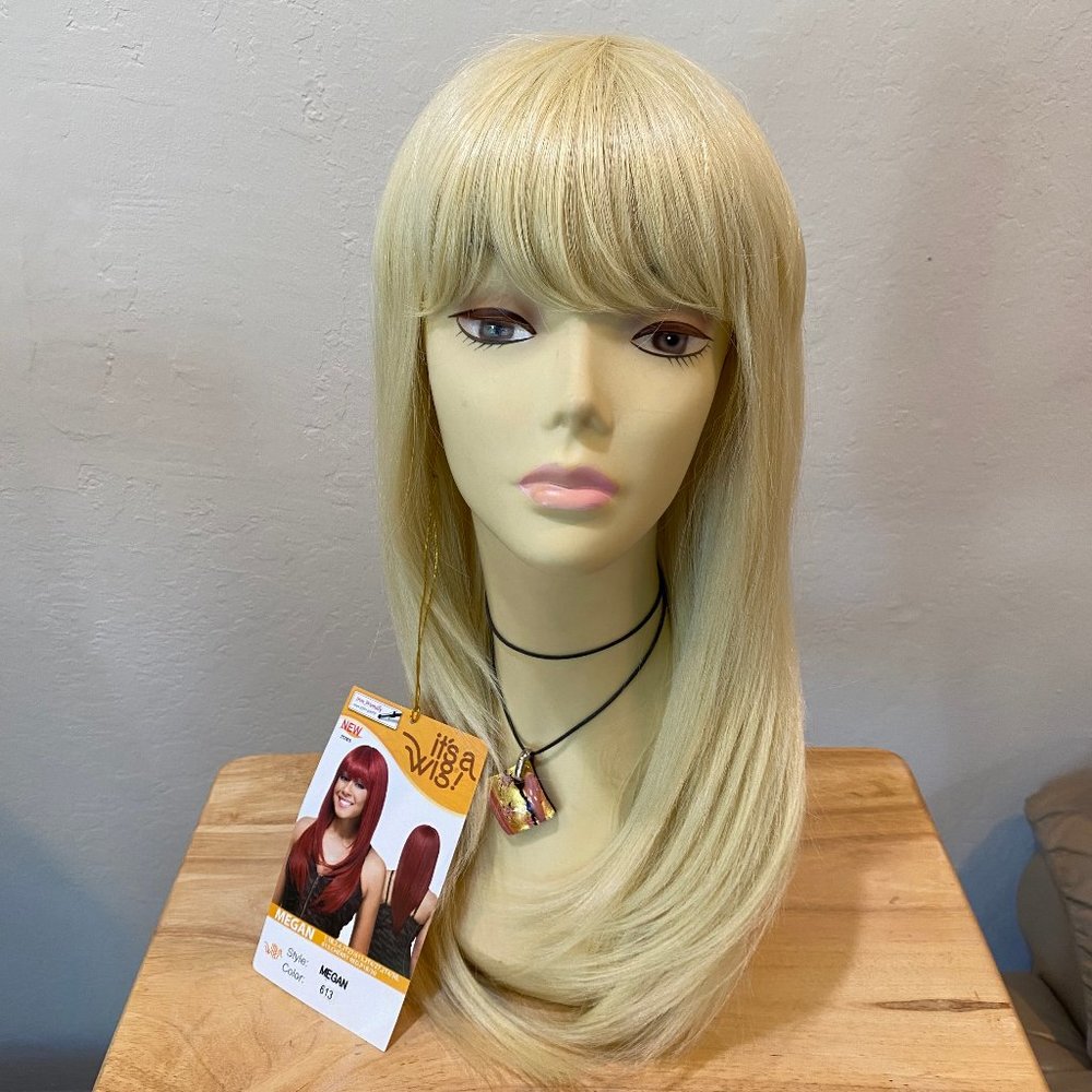 #99A IT'S A WIG SYNTHETIC